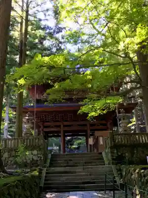 宝積山光前寺の山門・神門