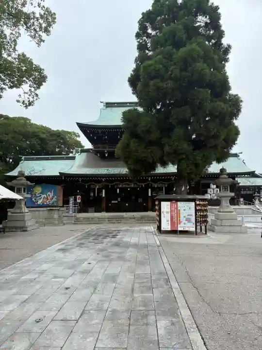 遠石八幡宮の{uncategorized: "未分類", other: "その他", undefined: "問題あり", building: "その他建物", grave: "お墓", sacred_gate: "鳥居", guardian: "狛犬", statue: "像", buddha: "仏像", history: "歴史", nature: "自然", garden: "庭園", animal: "動物", pagoda: "塔", temizu: "手水舎", mountain_gate: "山門・神門", sanctuary: "本殿・本堂", subordinate: "末社・摂社", art: "芸術", scenery: "景色", jizo: "地蔵", ema: "絵馬", goshuin: "御朱印", omikuji: "おみくじ", items: "授与品その他", amulet: "お守り", goshuincho: "御朱印帳", eats: "食事", festival: "お祭り", votive_dance: "神楽", shichigosan: "七五三参", wedding: "結婚式", experience: "体験その他", initially: "初詣", around: "周辺", anti_infection: "感染症対策"}