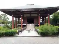 中宮寺の本殿・本堂
