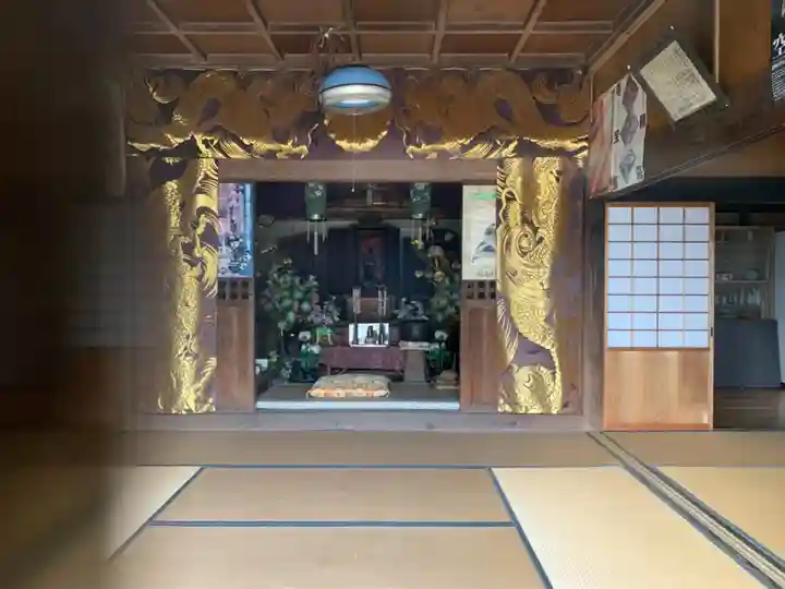 観音寺の本殿・本堂