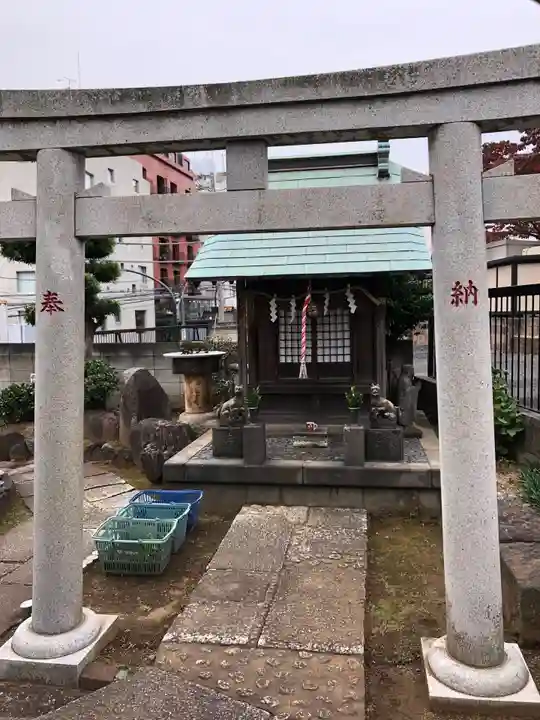 榎稲荷神社の鳥居