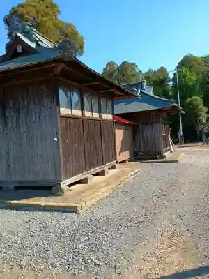 香取神社の{uncategorized: "未分類", other: "その他", undefined: "問題あり", building: "その他建物", grave: "お墓", sacred_gate: "鳥居", guardian: "狛犬", statue: "像", buddha: "仏像", history: "歴史", nature: "自然", garden: "庭園", animal: "動物", pagoda: "塔", temizu: "手水舎", mountain_gate: "山門・神門", sanctuary: "本殿・本堂", subordinate: "末社・摂社", art: "芸術", scenery: "景色", jizo: "地蔵", ema: "絵馬", goshuin: "御朱印", omikuji: "おみくじ", items: "授与品その他", amulet: "お守り", goshuincho: "御朱印帳", eats: "食事", festival: "お祭り", votive_dance: "神楽", shichigosan: "七五三参", wedding: "結婚式", experience: "体験その他", initially: "初詣", around: "周辺", anti_infection: "感染症対策"}
