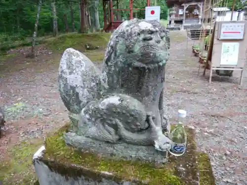 雨紛神社の狛犬