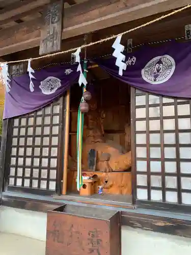 浅岸薬師神社の本殿