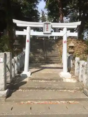 伊与久雷電神社の鳥居