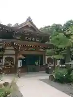 目の霊山 油山寺の本殿・本堂
