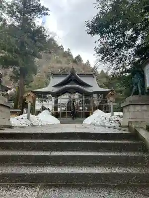 金剱宮の{uncategorized: "未分類", other: "その他", undefined: "問題あり", building: "その他建物", grave: "お墓", sacred_gate: "鳥居", guardian: "狛犬", statue: "像", buddha: "仏像", history: "歴史", nature: "自然", garden: "庭園", animal: "動物", pagoda: "塔", temizu: "手水舎", mountain_gate: "山門・神門", sanctuary: "本殿・本堂", subordinate: "末社・摂社", art: "芸術", scenery: "景色", jizo: "地蔵", ema: "絵馬", goshuin: "御朱印", omikuji: "おみくじ", items: "授与品その他", amulet: "お守り", goshuincho: "御朱印帳", eats: "食事", festival: "お祭り", votive_dance: "神楽", shichigosan: "七五三参", wedding: "結婚式", experience: "体験その他", initially: "初詣", around: "周辺", anti_infection: "感染症対策"}