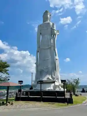 韮崎平和観音(山梨県)