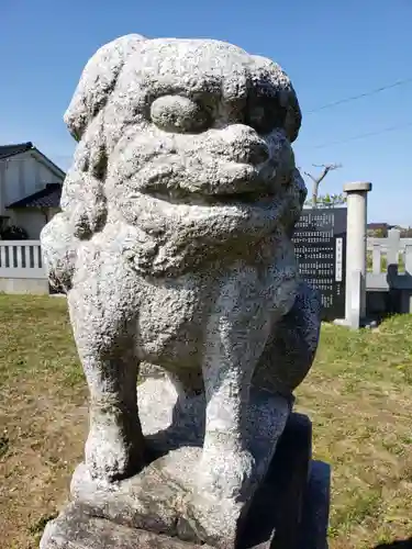 西藤平蔵神社の狛犬