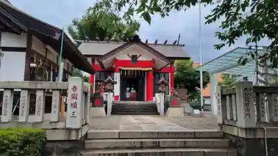 元郷氷川神社の本殿・本堂