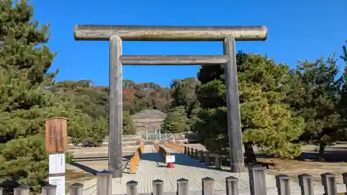明治天皇伏見桃山陵の鳥居