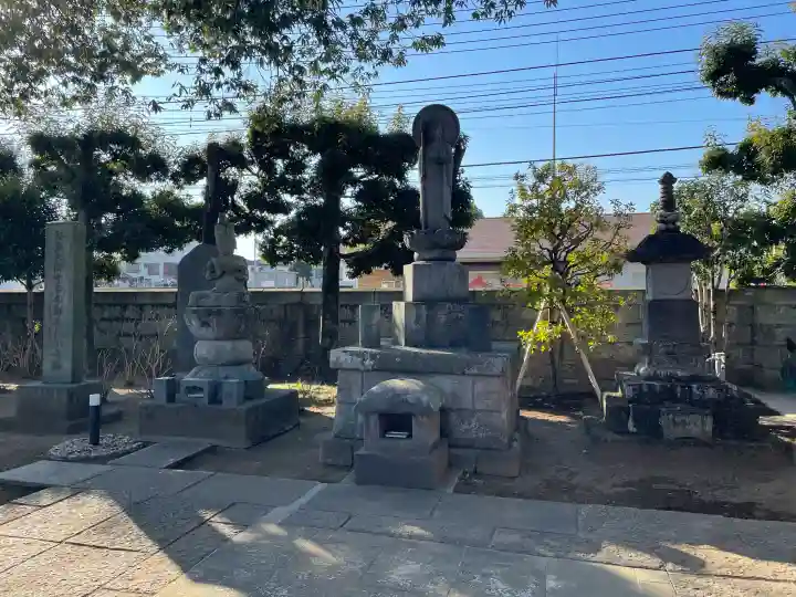 尊勝院の{uncategorized: "未分類", other: "その他", undefined: "問題あり", building: "その他建物", grave: "お墓", sacred_gate: "鳥居", guardian: "狛犬", statue: "像", buddha: "仏像", history: "歴史", nature: "自然", garden: "庭園", animal: "動物", pagoda: "塔", temizu: "手水舎", mountain_gate: "山門・神門", sanctuary: "本殿・本堂", subordinate: "末社・摂社", art: "芸術", scenery: "景色", jizo: "地蔵", ema: "絵馬", goshuin: "御朱印", omikuji: "おみくじ", items: "授与品その他", amulet: "お守り", goshuincho: "御朱印帳", eats: "食事", festival: "お祭り", votive_dance: "神楽", shichigosan: "七五三参", wedding: "結婚式", experience: "体験その他", initially: "初詣", around: "周辺", anti_infection: "感染症対策"}