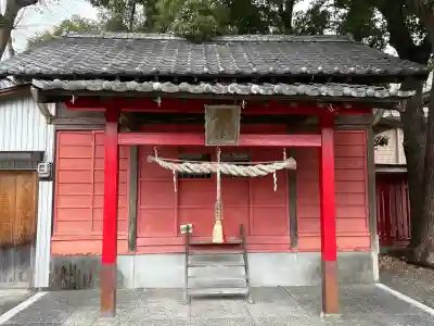 鷹乃森二加番稲荷神社の{uncategorized: "未分類", other: "その他", undefined: "問題あり", building: "その他建物", grave: "お墓", sacred_gate: "鳥居", guardian: "狛犬", statue: "像", buddha: "仏像", history: "歴史", nature: "自然", garden: "庭園", animal: "動物", pagoda: "塔", temizu: "手水舎", mountain_gate: "山門・神門", sanctuary: "本殿・本堂", subordinate: "末社・摂社", art: "芸術", scenery: "景色", jizo: "地蔵", ema: "絵馬", goshuin: "御朱印", omikuji: "おみくじ", items: "授与品その他", amulet: "お守り", goshuincho: "御朱印帳", eats: "食事", festival: "お祭り", votive_dance: "神楽", shichigosan: "七五三参", wedding: "結婚式", experience: "体験その他", initially: "初詣", around: "周辺", anti_infection: "感染症対策"}