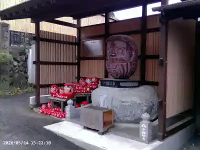 少林寺の{uncategorized: "未分類", other: "その他", undefined: "問題あり", building: "その他建物", grave: "お墓", sacred_gate: "鳥居", guardian: "狛犬", statue: "像", buddha: "仏像", history: "歴史", nature: "自然", garden: "庭園", animal: "動物", pagoda: "塔", temizu: "手水舎", mountain_gate: "山門・神門", sanctuary: "本殿・本堂", subordinate: "末社・摂社", art: "芸術", scenery: "景色", jizo: "地蔵", ema: "絵馬", goshuin: "御朱印", omikuji: "おみくじ", items: "授与品その他", amulet: "お守り", goshuincho: "御朱印帳", eats: "食事", festival: "お祭り", votive_dance: "神楽", shichigosan: "七五三参", wedding: "結婚式", experience: "体験その他", initially: "初詣", around: "周辺", anti_infection: "感染症対策"}
