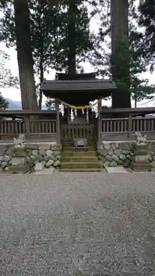 飛驒一宮水無神社の末社・摂社