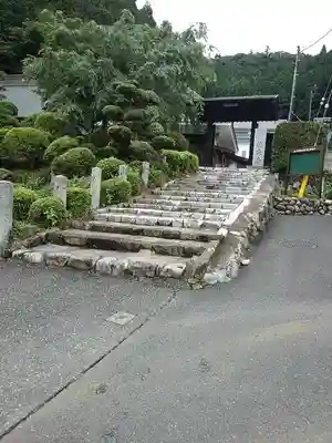 梅岩寺の山門・神門