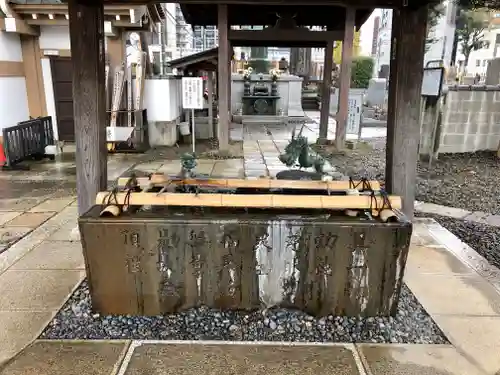永平寺別院長谷寺の手水舎