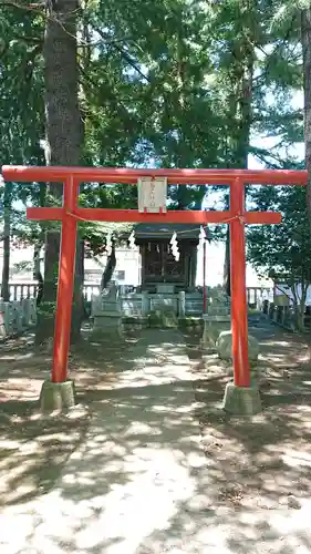 冨士淺間神社（富士吉田市向原）の鳥居