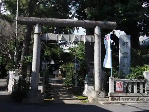 御霊神社の鳥居