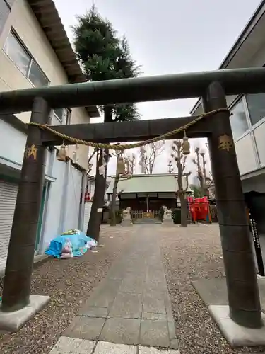 諏訪神社の鳥居