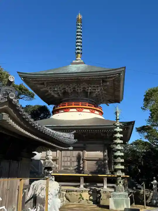 金剛福寺の{uncategorized: "未分類", other: "その他", undefined: "問題あり", building: "その他建物", grave: "お墓", sacred_gate: "鳥居", guardian: "狛犬", statue: "像", buddha: "仏像", history: "歴史", nature: "自然", garden: "庭園", animal: "動物", pagoda: "塔", temizu: "手水舎", mountain_gate: "山門・神門", sanctuary: "本殿・本堂", subordinate: "末社・摂社", art: "芸術", scenery: "景色", jizo: "地蔵", ema: "絵馬", goshuin: "御朱印", omikuji: "おみくじ", items: "授与品その他", amulet: "お守り", goshuincho: "御朱印帳", eats: "食事", festival: "お祭り", votive_dance: "神楽", shichigosan: "七五三参", wedding: "結婚式", experience: "体験その他", initially: "初詣", around: "周辺", anti_infection: "感染症対策"}