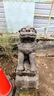 新萱田水神宮の狛犬