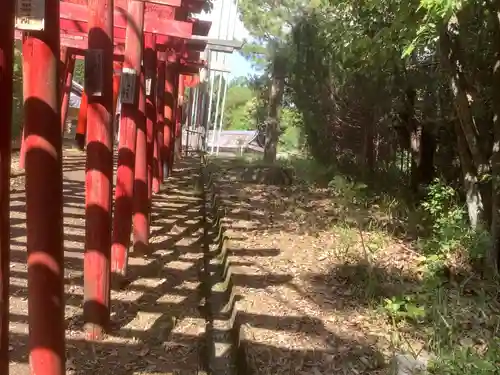 曽野稲荷神社の鳥居