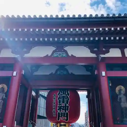 浅草寺の山門