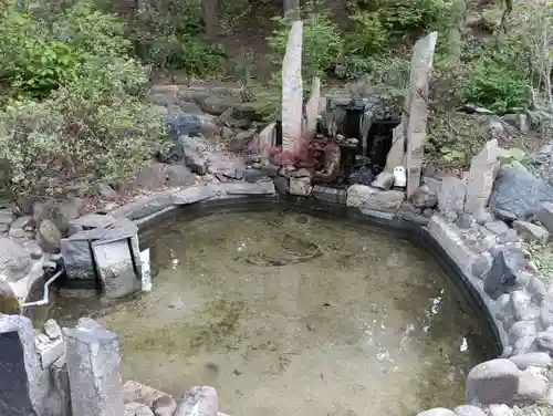 上川神社の庭園