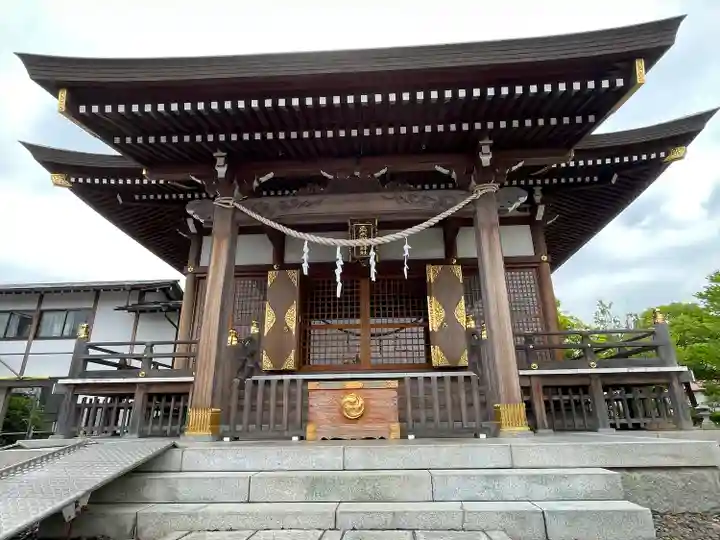栗木御嶽神社の本殿・本堂