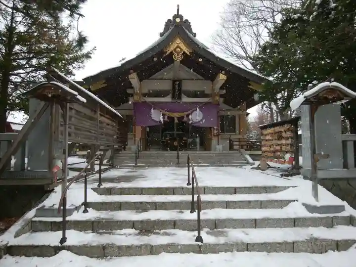彌彦神社 (伊夜日子神社)の本殿・本堂