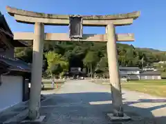 六條八幡宮の鳥居