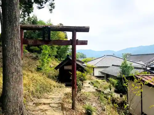 青蓮寺の末社