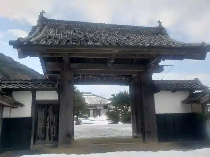 空印寺の山門