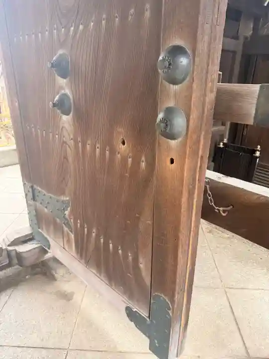 経王寺の{uncategorized: "未分類", other: "その他", undefined: "問題あり", building: "その他建物", grave: "お墓", sacred_gate: "鳥居", guardian: "狛犬", statue: "像", buddha: "仏像", history: "歴史", nature: "自然", garden: "庭園", animal: "動物", pagoda: "塔", temizu: "手水舎", mountain_gate: "山門・神門", sanctuary: "本殿・本堂", subordinate: "末社・摂社", art: "芸術", scenery: "景色", jizo: "地蔵", ema: "絵馬", goshuin: "御朱印", omikuji: "おみくじ", items: "授与品その他", amulet: "お守り", goshuincho: "御朱印帳", eats: "食事", festival: "お祭り", votive_dance: "神楽", shichigosan: "七五三参", wedding: "結婚式", experience: "体験その他", initially: "初詣", around: "周辺", anti_infection: "感染症対策"}