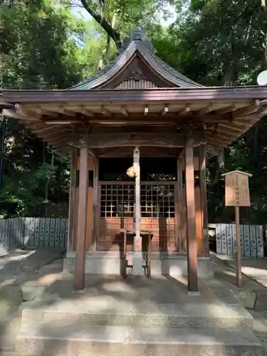 枚岡神社の末社・摂社