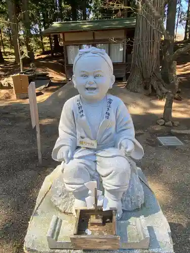 熊野神社の像