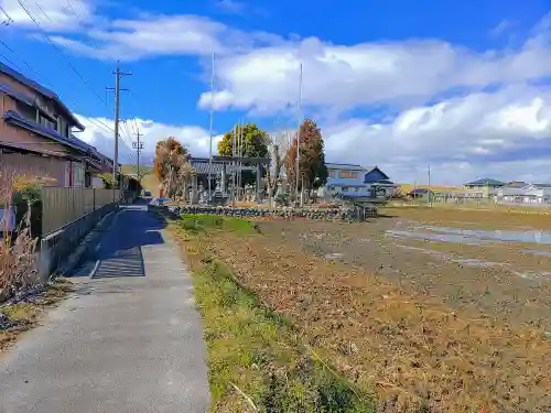 神明社（給父）のその他建物