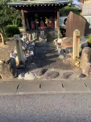 夜泣き地蔵の本殿・本堂