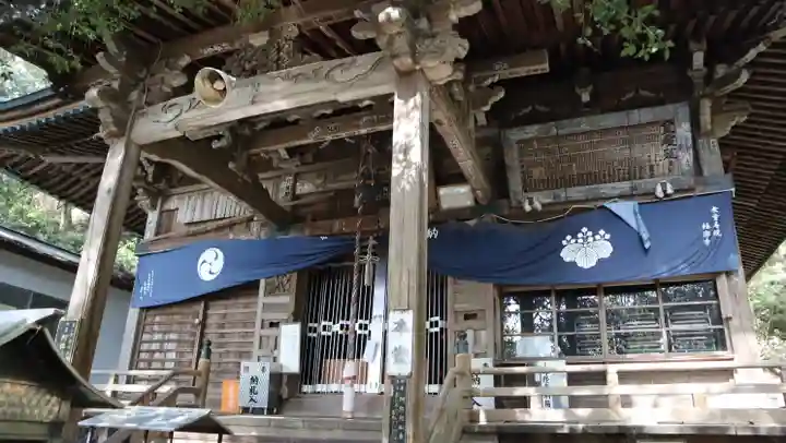 極楽寺の本殿・本堂