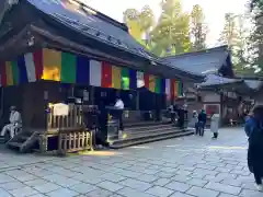 高野山金剛峯寺奥の院(和歌山県)