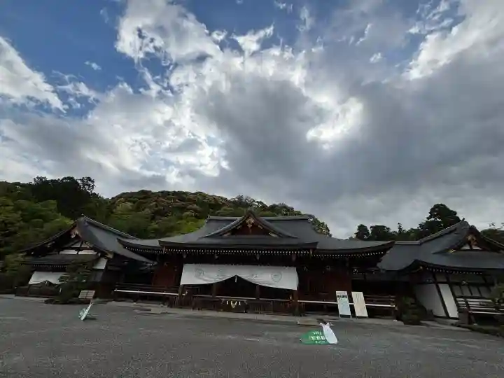 大神神社の{uncategorized: "未分類", other: "その他", undefined: "問題あり", building: "その他建物", grave: "お墓", sacred_gate: "鳥居", guardian: "狛犬", statue: "像", buddha: "仏像", history: "歴史", nature: "自然", garden: "庭園", animal: "動物", pagoda: "塔", temizu: "手水舎", mountain_gate: "山門・神門", sanctuary: "本殿・本堂", subordinate: "末社・摂社", art: "芸術", scenery: "景色", jizo: "地蔵", ema: "絵馬", goshuin: "御朱印", omikuji: "おみくじ", items: "授与品その他", amulet: "お守り", goshuincho: "御朱印帳", eats: "食事", festival: "お祭り", votive_dance: "神楽", shichigosan: "七五三参", wedding: "結婚式", experience: "体験その他", initially: "初詣", around: "周辺", anti_infection: "感染症対策"}