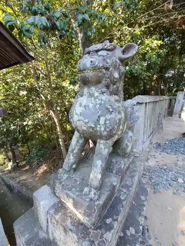 備後護國神社の狛犬