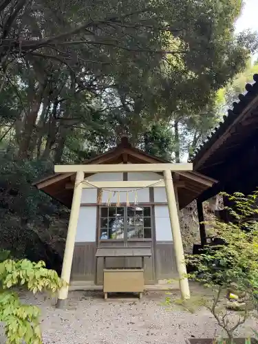 太江寺の{uncategorized: "未分類", other: "その他", undefined: "問題あり", building: "その他建物", grave: "お墓", sacred_gate: "鳥居", guardian: "狛犬", statue: "像", buddha: "仏像", history: "歴史", nature: "自然", garden: "庭園", animal: "動物", pagoda: "塔", temizu: "手水舎", mountain_gate: "山門・神門", sanctuary: "本殿・本堂", subordinate: "末社・摂社", art: "芸術", scenery: "景色", jizo: "地蔵", ema: "絵馬", goshuin: "御朱印", omikuji: "おみくじ", items: "授与品その他", amulet: "お守り", goshuincho: "御朱印帳", eats: "食事", festival: "お祭り", votive_dance: "神楽", shichigosan: "七五三参", wedding: "結婚式", experience: "体験その他", initially: "初詣", around: "周辺", anti_infection: "感染症対策"}