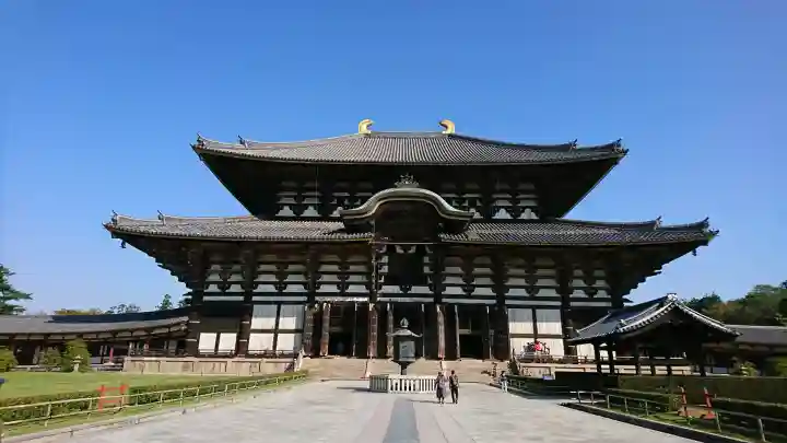 東大寺の{uncategorized: "未分類", other: "その他", undefined: "問題あり", building: "その他建物", grave: "お墓", sacred_gate: "鳥居", guardian: "狛犬", statue: "像", buddha: "仏像", history: "歴史", nature: "自然", garden: "庭園", animal: "動物", pagoda: "塔", temizu: "手水舎", mountain_gate: "山門・神門", sanctuary: "本殿・本堂", subordinate: "末社・摂社", art: "芸術", scenery: "景色", jizo: "地蔵", ema: "絵馬", goshuin: "御朱印", omikuji: "おみくじ", items: "授与品その他", amulet: "お守り", goshuincho: "御朱印帳", eats: "食事", festival: "お祭り", votive_dance: "神楽", shichigosan: "七五三参", wedding: "結婚式", experience: "体験その他", initially: "初詣", around: "周辺", anti_infection: "感染症対策"}