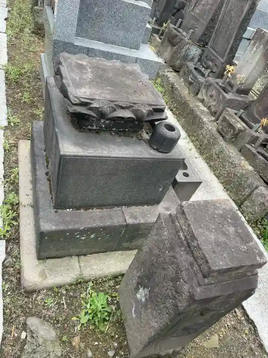 浄心寺の{uncategorized: "未分類", other: "その他", undefined: "問題あり", building: "その他建物", grave: "お墓", sacred_gate: "鳥居", guardian: "狛犬", statue: "像", buddha: "仏像", history: "歴史", nature: "自然", garden: "庭園", animal: "動物", pagoda: "塔", temizu: "手水舎", mountain_gate: "山門・神門", sanctuary: "本殿・本堂", subordinate: "末社・摂社", art: "芸術", scenery: "景色", jizo: "地蔵", ema: "絵馬", goshuin: "御朱印", omikuji: "おみくじ", items: "授与品その他", amulet: "お守り", goshuincho: "御朱印帳", eats: "食事", festival: "お祭り", votive_dance: "神楽", shichigosan: "七五三参", wedding: "結婚式", experience: "体験その他", initially: "初詣", around: "周辺", anti_infection: "感染症対策"}