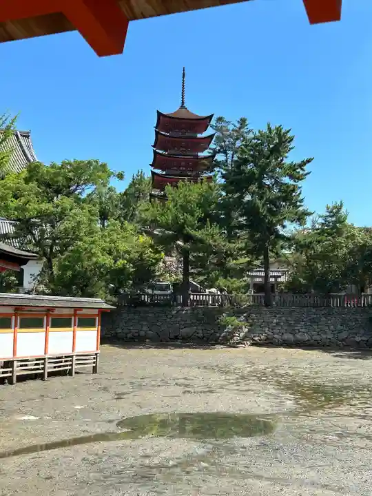 厳島神社(広島県)
