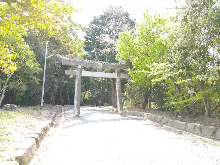 安仁神社の鳥居