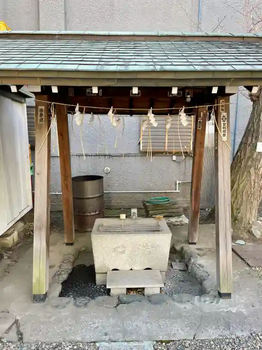 諏訪神社の{uncategorized: "未分類", other: "その他", undefined: "問題あり", building: "その他建物", grave: "お墓", sacred_gate: "鳥居", guardian: "狛犬", statue: "像", buddha: "仏像", history: "歴史", nature: "自然", garden: "庭園", animal: "動物", pagoda: "塔", temizu: "手水舎", mountain_gate: "山門・神門", sanctuary: "本殿・本堂", subordinate: "末社・摂社", art: "芸術", scenery: "景色", jizo: "地蔵", ema: "絵馬", goshuin: "御朱印", omikuji: "おみくじ", items: "授与品その他", amulet: "お守り", goshuincho: "御朱印帳", eats: "食事", festival: "お祭り", votive_dance: "神楽", shichigosan: "七五三参", wedding: "結婚式", experience: "体験その他", initially: "初詣", around: "周辺", anti_infection: "感染症対策"}
