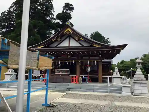 八幡宮の本殿